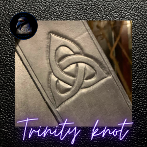 Trinity knot